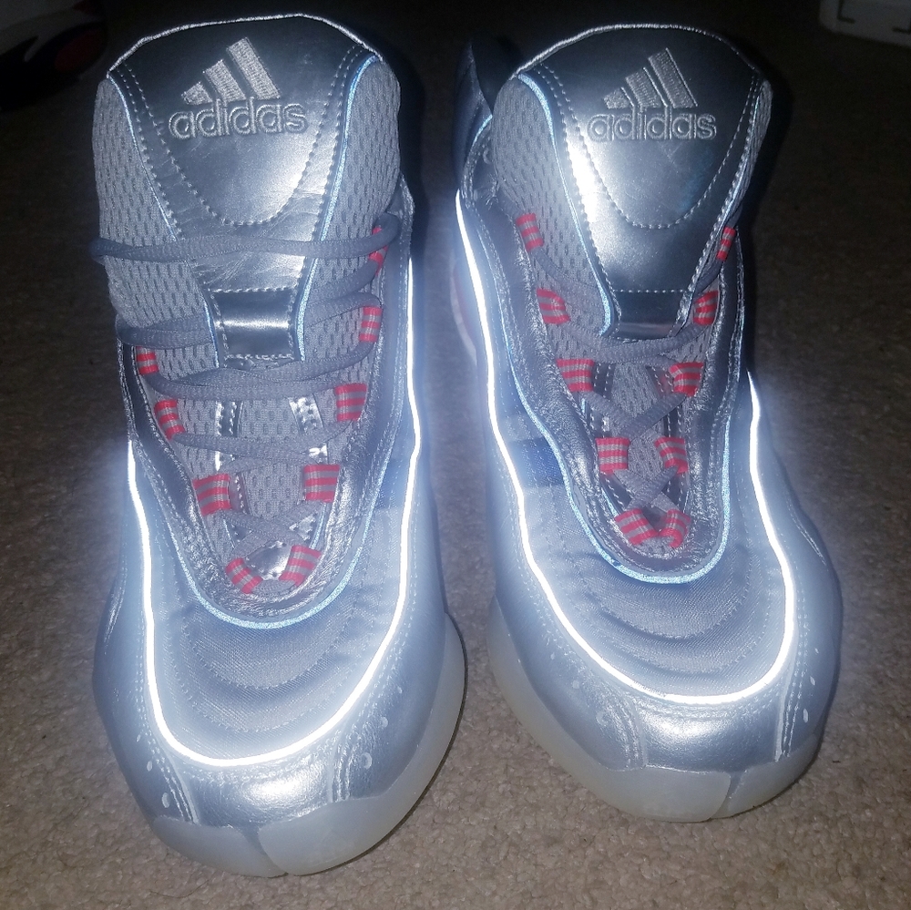 Kobe Bryant Slam Dunk Adidas